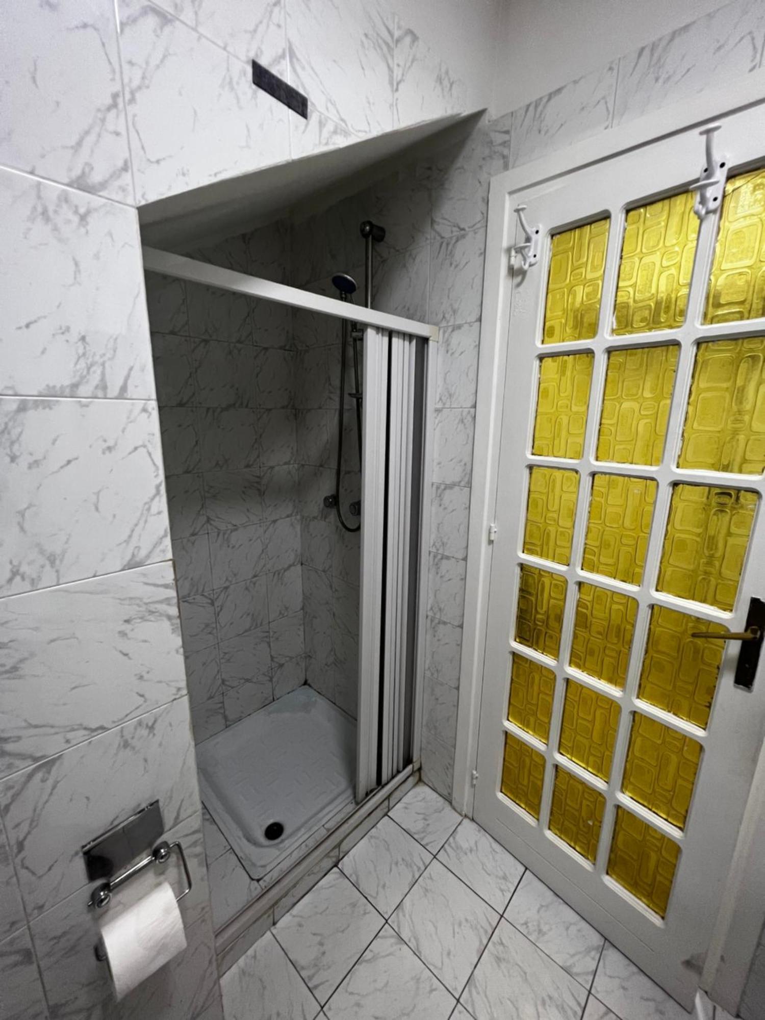1 Room Apartment Near By Central Train Station Palermo Exterior photo